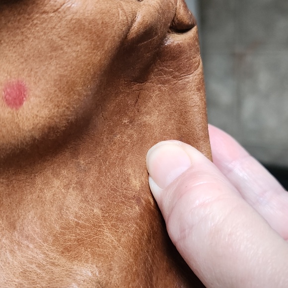 Vintage Roots Villager Crossbody - Picture 3 of 6